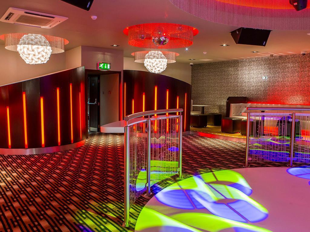 ווישאו The Commercial Hotel מראה חיצוני תמונה