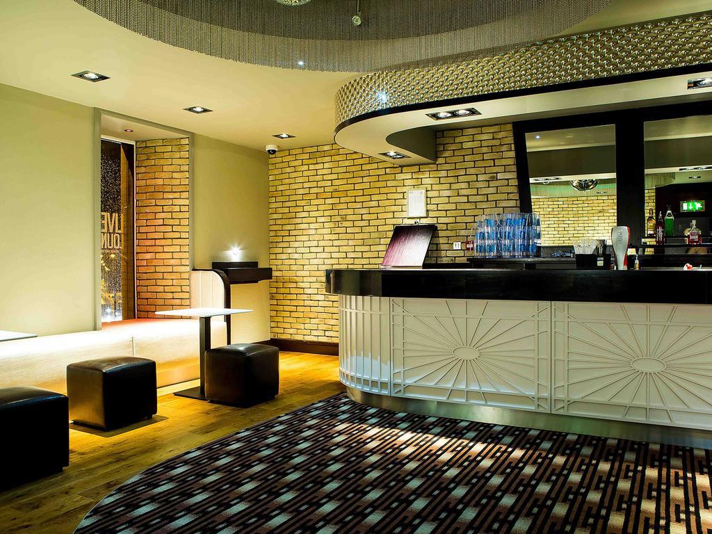 ווישאו The Commercial Hotel מראה חיצוני תמונה