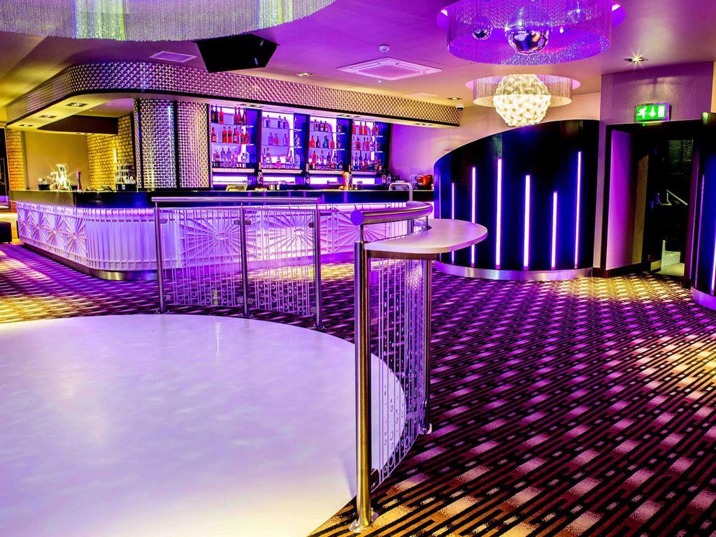 ווישאו The Commercial Hotel מראה חיצוני תמונה