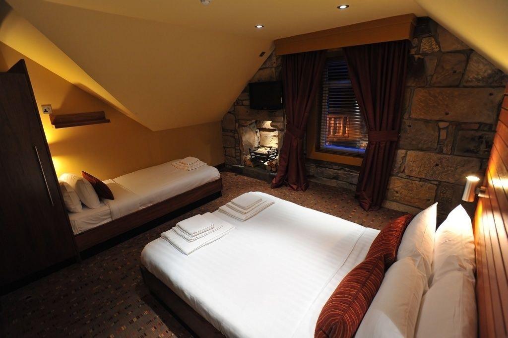 ווישאו The Commercial Hotel מראה חיצוני תמונה