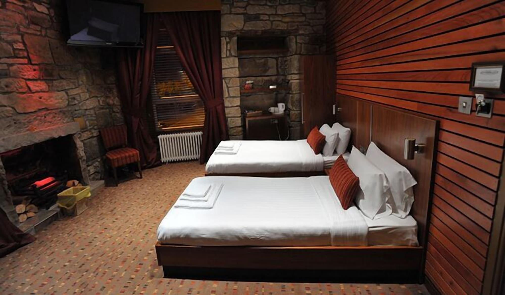 ווישאו The Commercial Hotel מראה חיצוני תמונה