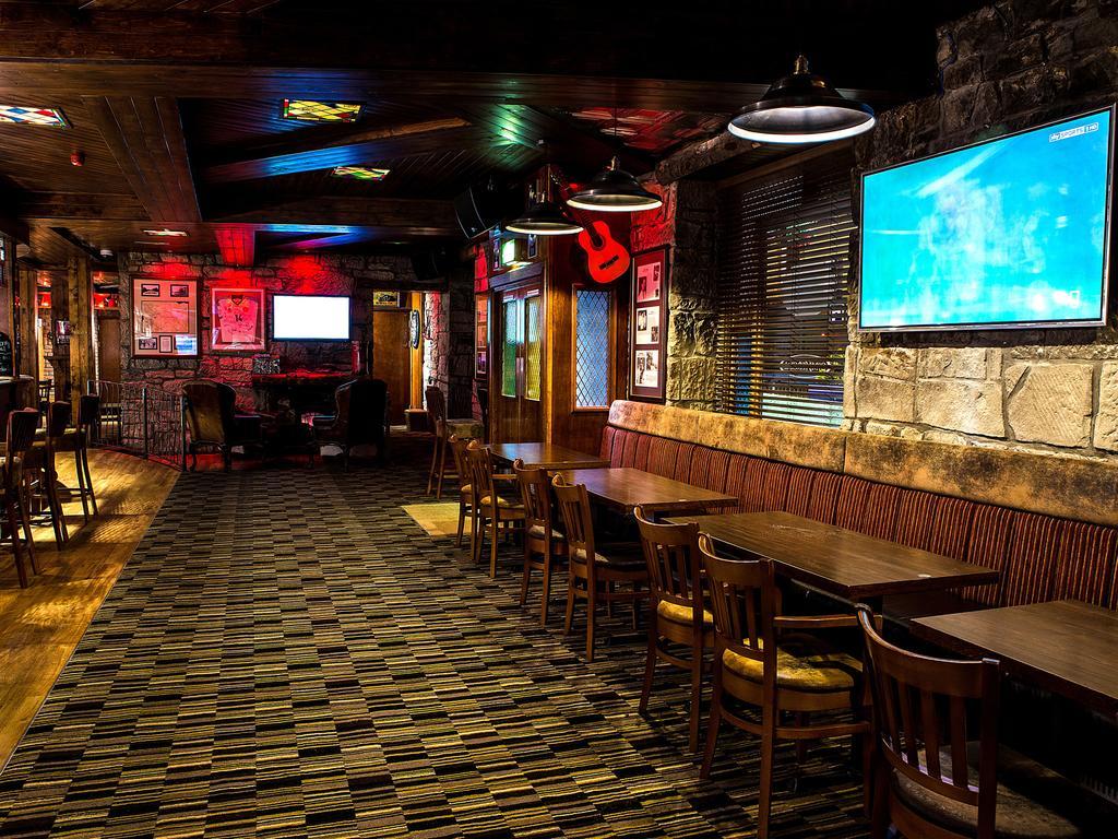 ווישאו The Commercial Hotel מראה חיצוני תמונה